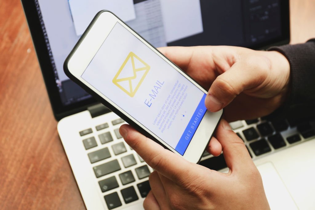 Direcciones de correo electrónico temporales